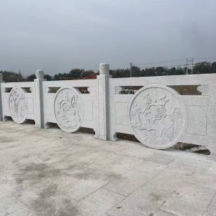 上海芝麻白河道栏杆 石材栏杆