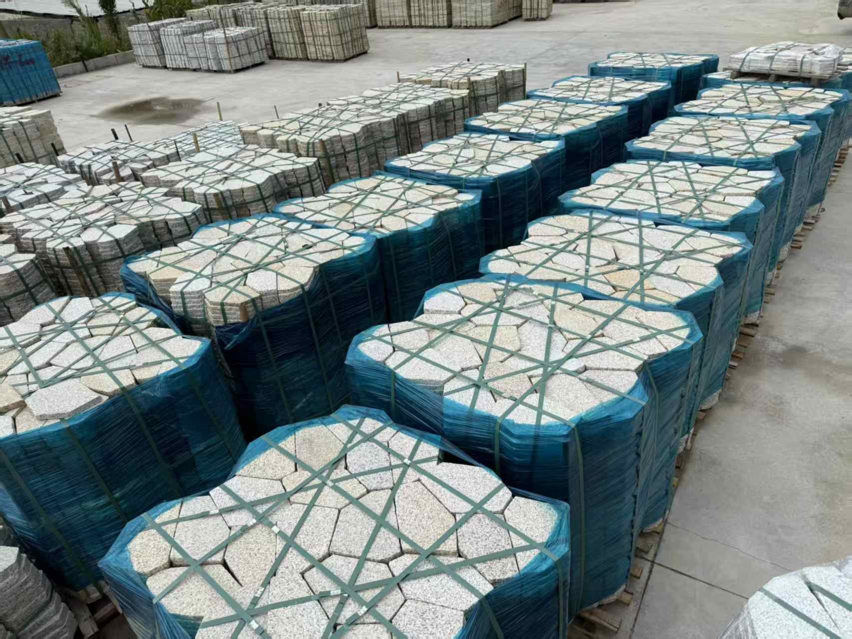 上海黄金麻冰裂纹 碎拼