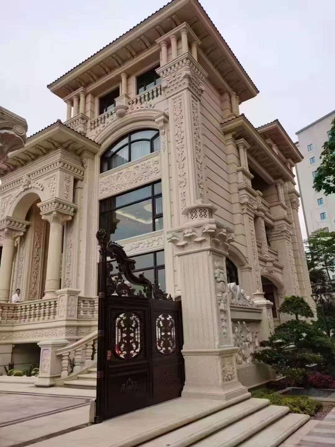 上海黄金麻别墅外墙异形定制