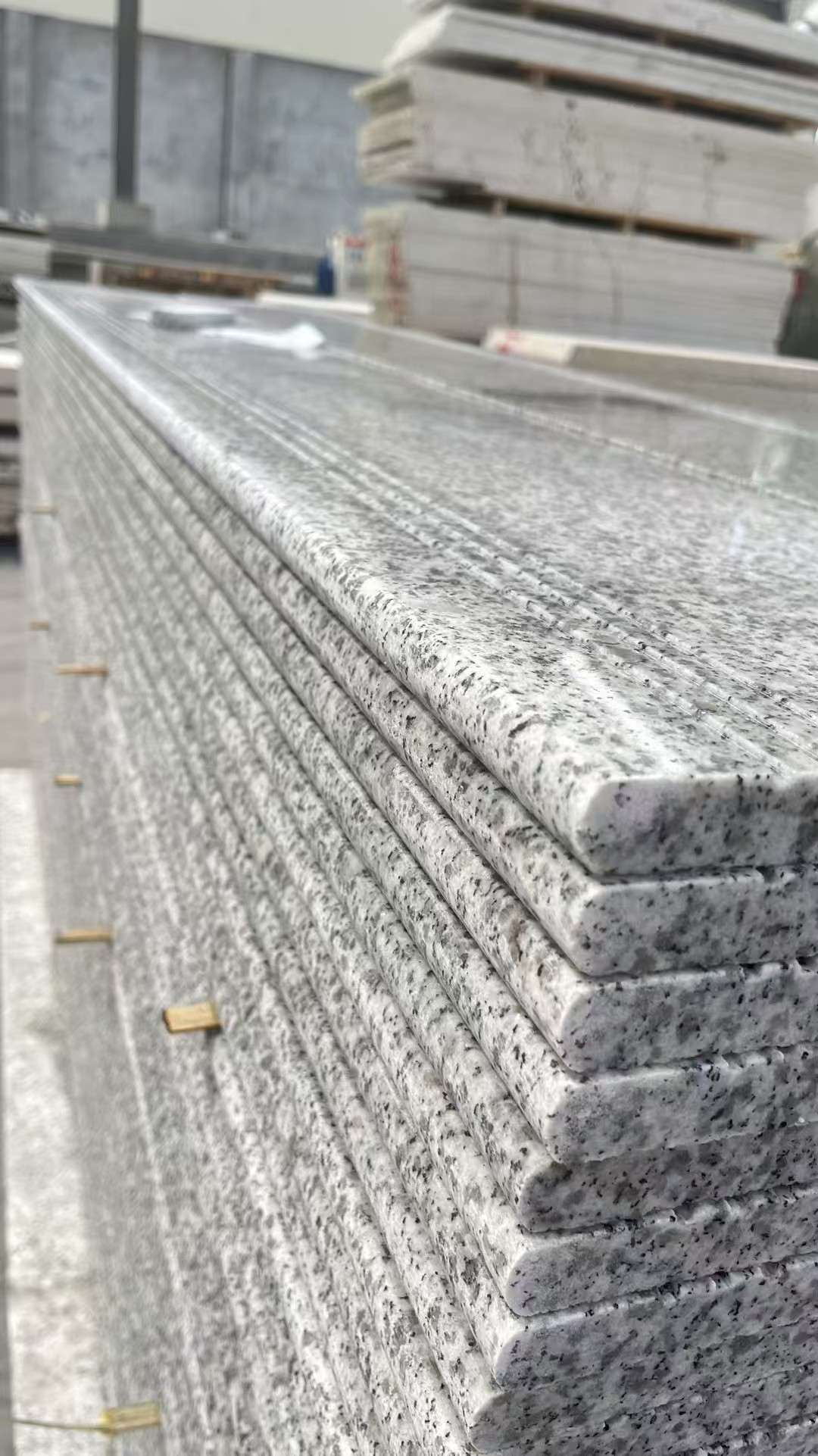上海芝麻白楼梯踏步 花岗岩楼梯板材